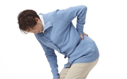 捻挫 腰 の これって腰椎捻挫の痛み？診断方法や治療について解説！